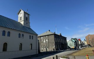 Vorsólin gleður og vermir!